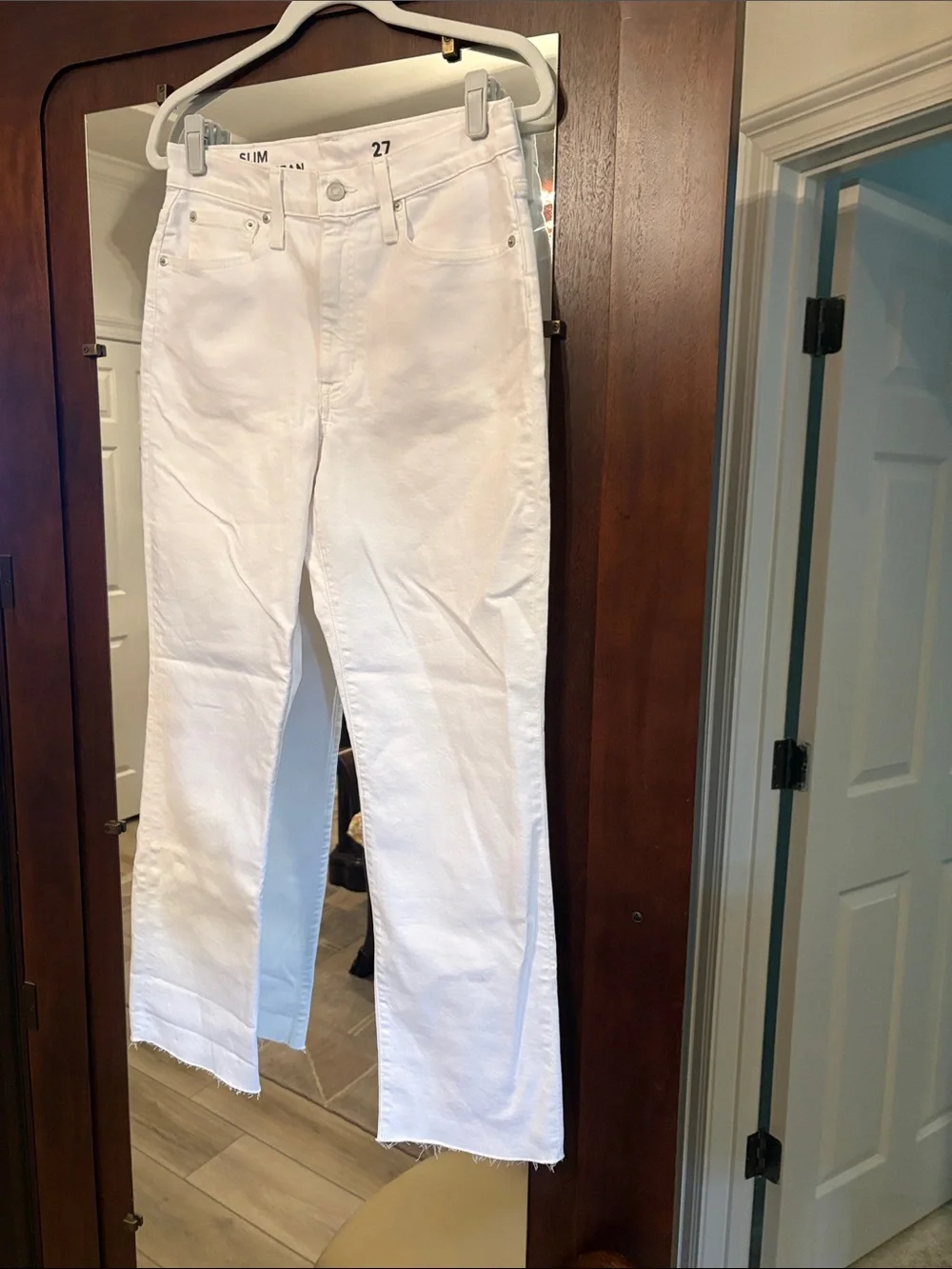 White Slim Boyfriend White Jean.